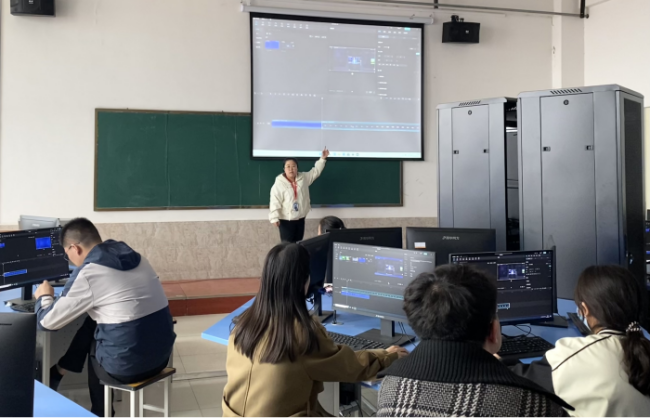 強技能，促提升——信息科學(xué)與工程學(xué)院教師技能系列培訓(xùn)（二）順利開展