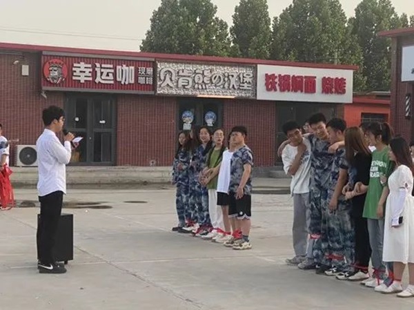 保定理工學(xué)院||管理學(xué)院||“趣”享運(yùn)動(dòng)，“味”你加油—我院舉辦趣味運(yùn)動(dòng)會(huì)