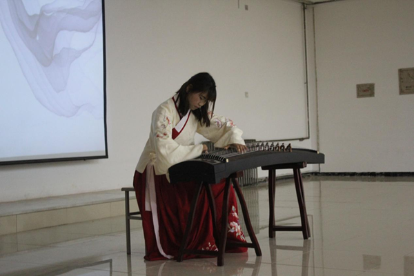 保定理工學院‖管理學院‖我院舉行“星光閃耀，激情夏夜”才藝展示大賽