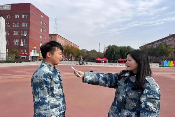 保定理工學院||管理學院||獻點滴血，綠生命樹——我院師生獻血活動記錄專輯
