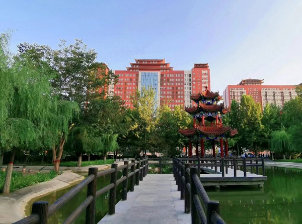 保定理工學(xué)院||管理學(xué)院||叮咚，你有一篇校園介紹請(qǐng)查收！