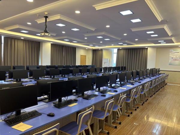 經(jīng)濟學院實驗室建設介紹