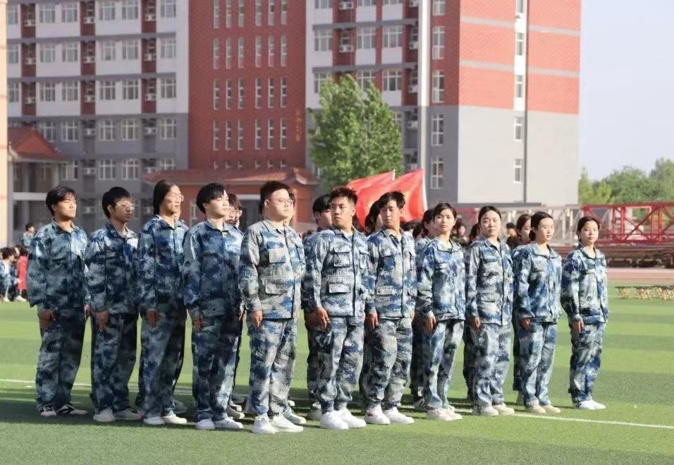 保理會(huì)計(jì)學(xué)院以隊(duì)列會(huì)操比賽為始,共著你我青春華章