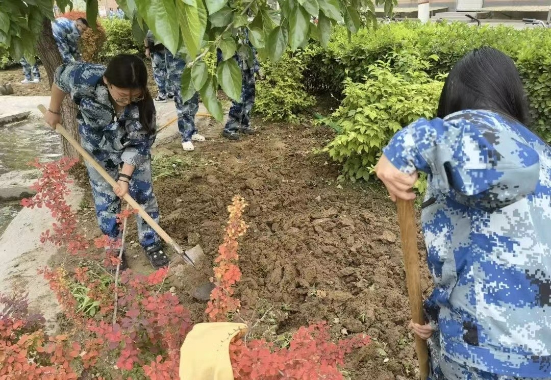 保理會計學(xué)院五月勞動月,身體力先行
