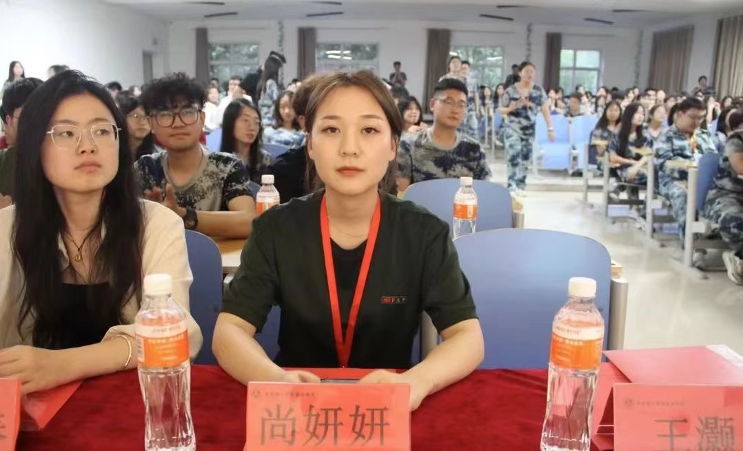 保理會計學(xué)院聚青春之火，譜會院華章