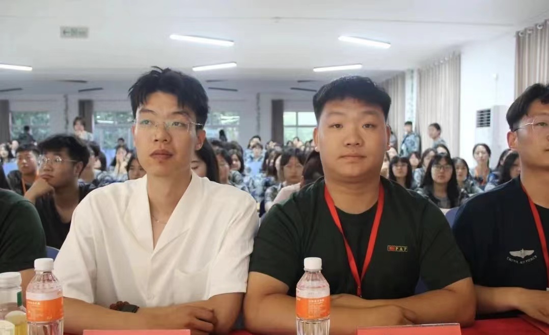 保理會計學(xué)院聚青春之火，譜會院華章