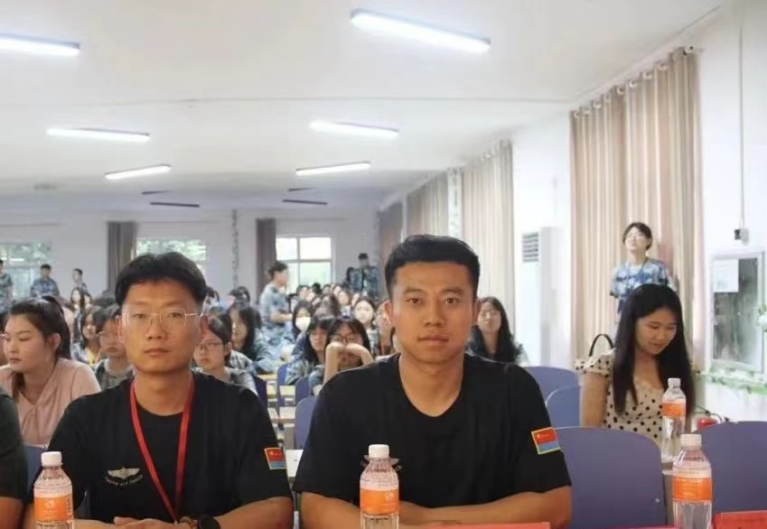 保理會計學(xué)院聚青春之火，譜會院華章