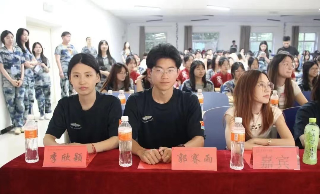 保理會計學(xué)院聚青春之火，譜會院華章