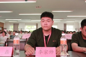 勞動鑄就夢想 奮斗開創(chuàng)未來 信息科學(xué)與工程學(xué)院開展勞動教育月 表彰大會