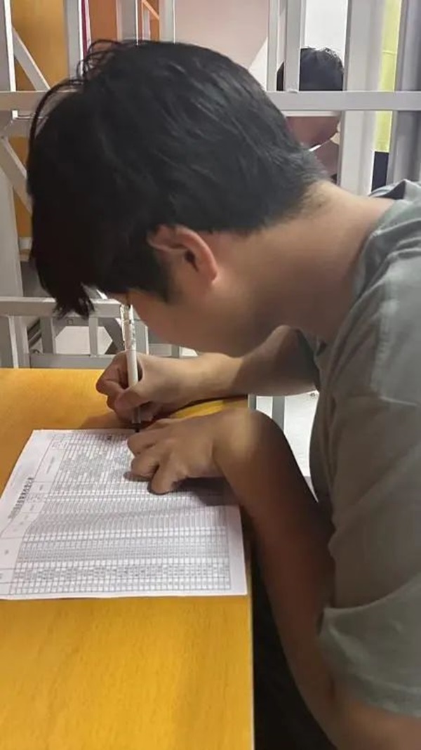 安全教育|保定理工學院|管理學院|平安過國慶，安全需謹記