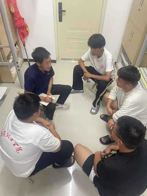 安全教育|保定理工學院|管理學院|平安過國慶，安全需謹記