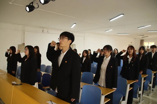 學(xué)生代表大會|保定理工學(xué)院|管理學(xué)院|匯聚青春智慧，共筑夢想未來