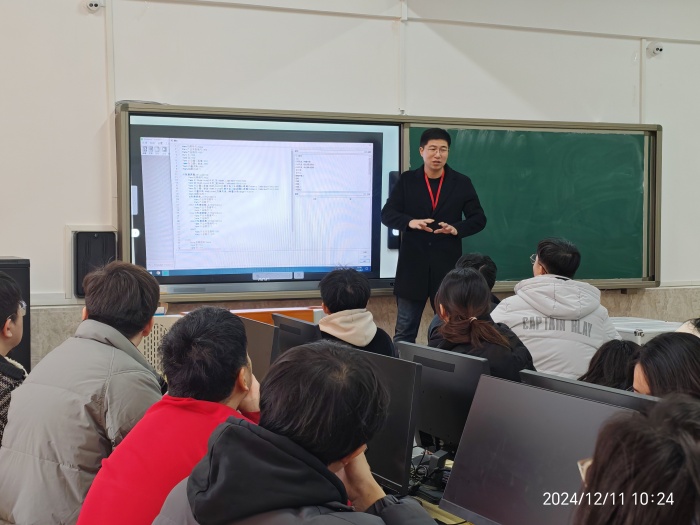【匠心育師·師道傳承】強(qiáng)技能，促提升—信息科學(xué)與工程學(xué)院教師技能系列培訓(xùn)（十七）順利開(kāi)展