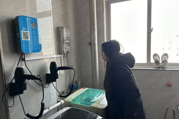 輔導員在行動：全面排查隱患，守護學生安全