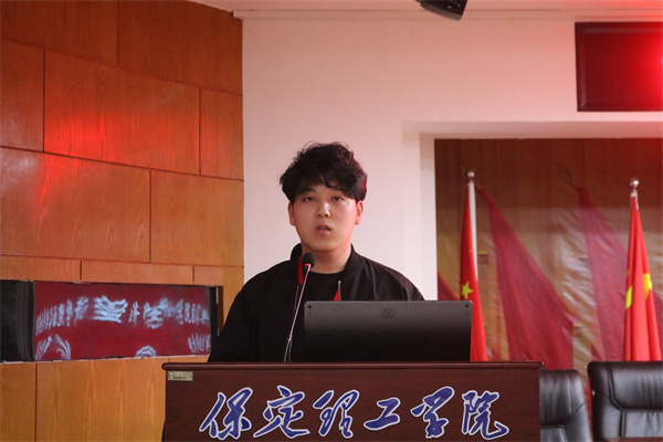 以榜樣之光，照亮奮進(jìn)之路——經(jīng)濟(jì)學(xué)院學(xué)風(fēng)建設(shè)標(biāo)兵頒獎(jiǎng)儀式圓滿(mǎn)結(jié)束