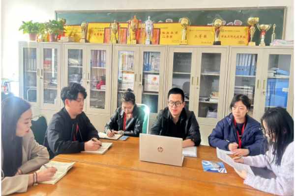 【輔育新知，管培賦能】守護(hù)心靈，健康成長——保定理工學(xué)院經(jīng)濟(jì)學(xué)院成功舉辦輔導(dǎo)員心理危機干預(yù)培訓(xùn)會