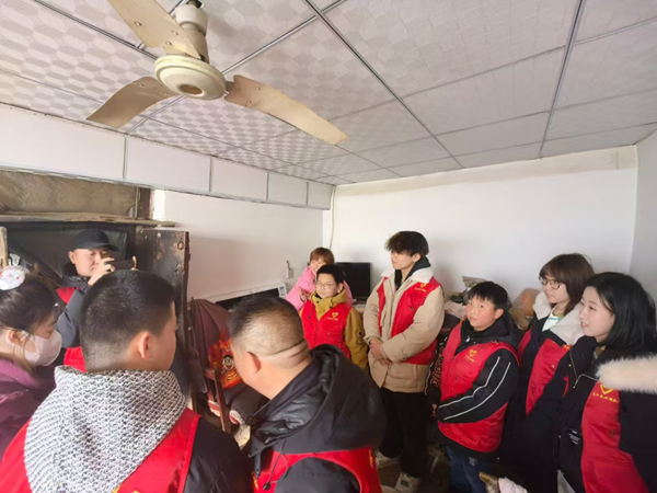寒假社會實踐紀實(五)|保定理工學院|管理學院|社會實踐獻愛心，送糧行動暖人心