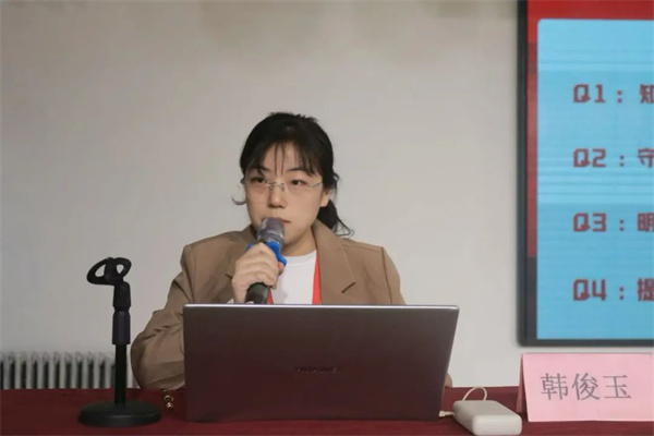 【黨建引領(lǐng)，育人鑄魂】鑄魂育人守初心 思政賦能啟新程——經(jīng)濟(jì)學(xué)院2024級(jí)班干部專題培訓(xùn)順利開(kāi)展